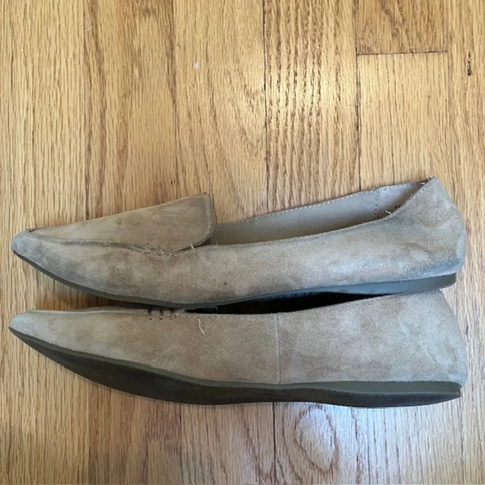 Steve Madden Feather slip on pointed toe suede loafers in tan 6M